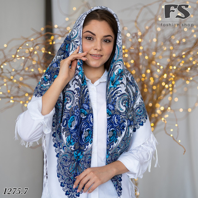 хустка в народному стилі на різдво до церкви