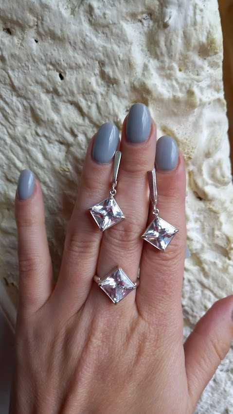 Срібний комплект із каменем ромб від Хартів, фото 1