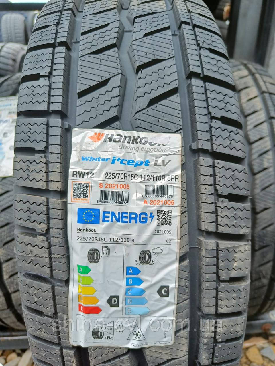 Зимові вантажні шини 225/70 R15C 110/112R 8PR HANKOOK WINTER I*CEPT LV RW12