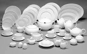 Порцеляновий посуд для сервірування