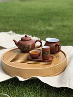 Підношення і столики