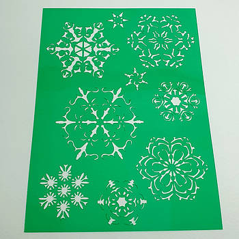 Трафарет Сніжинки (великий) 14.5х20 см