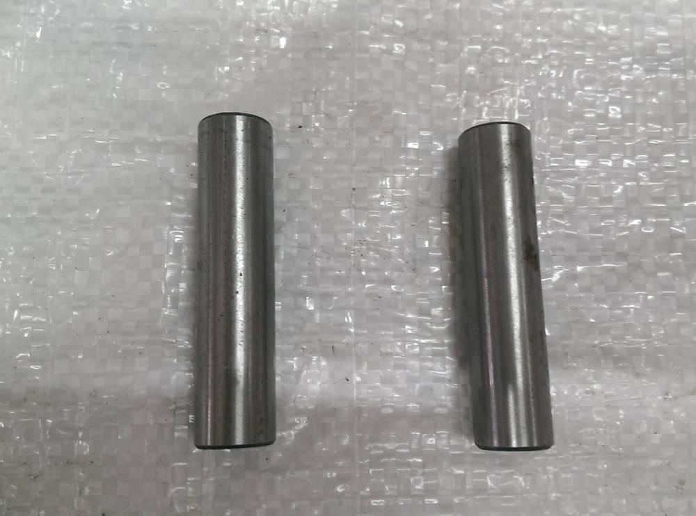 

ИЖ Планета мотоцикл Палец поршневой 1р(15,1)2р(15,2)