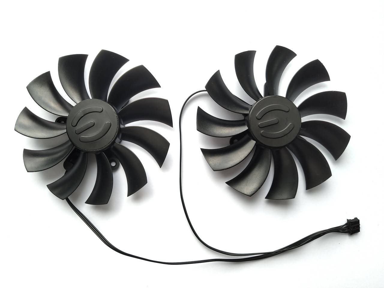 

Вентилятор PowerLogic для видеокарты EVGA PLD10015B12H комплект 2 шт (№140)