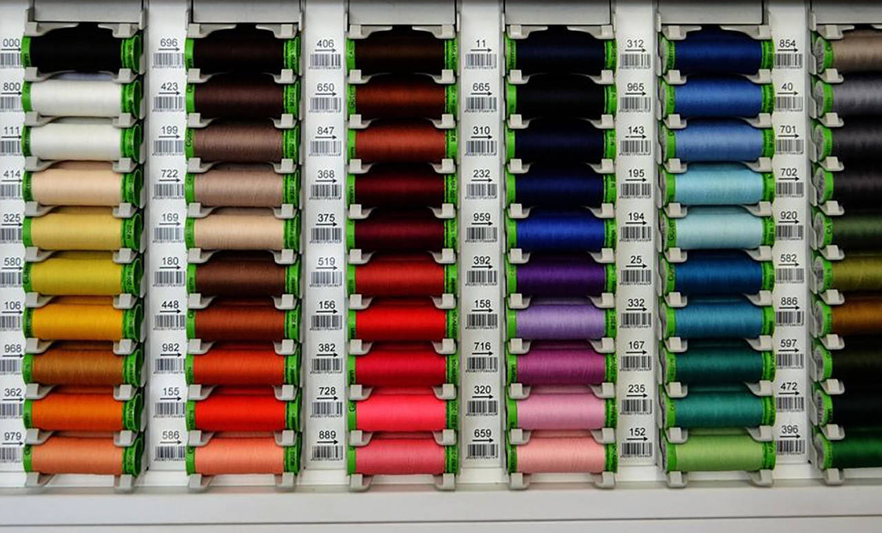 

Gutermann Extra Fine (Нить для особо деликатных тканей) 200 м 722