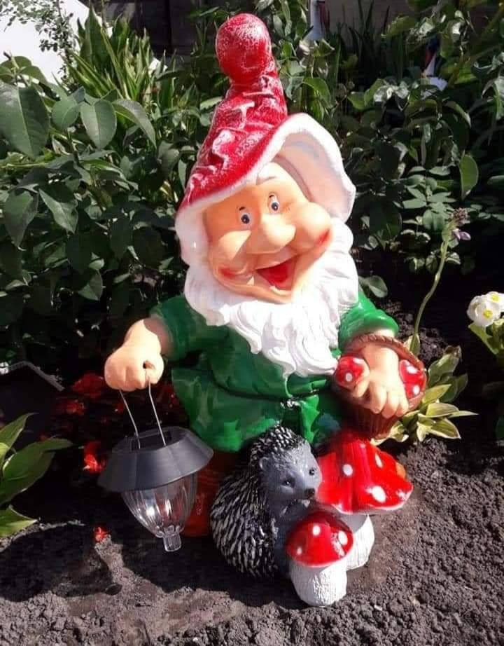 

Садова фігурка Гном з фонарем