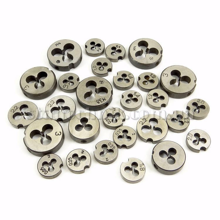 

Плашка М 3,0х0,5 Р6М5