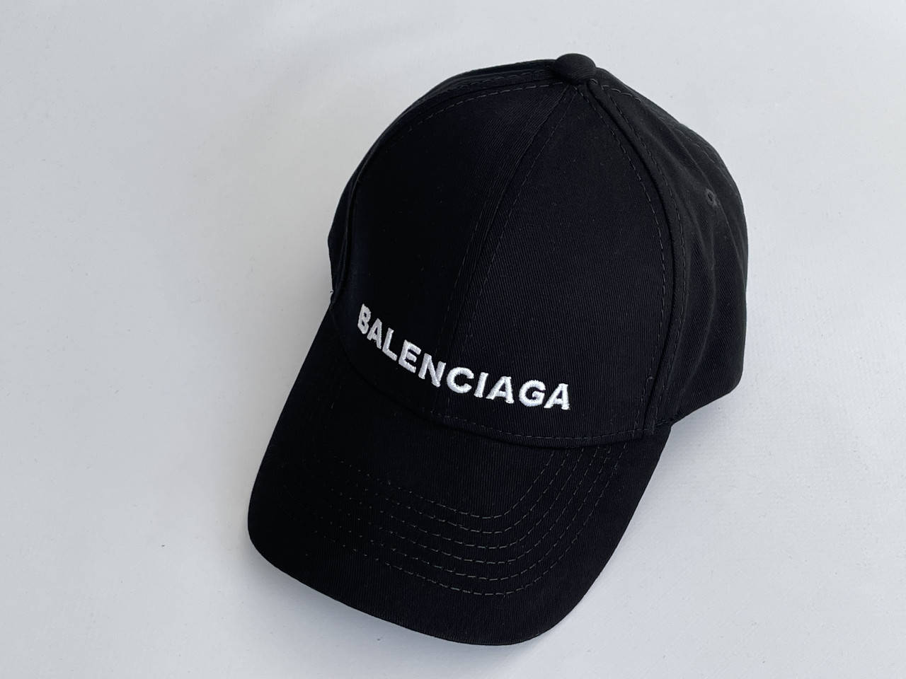 

Кепка Balenciaga Бейсболка