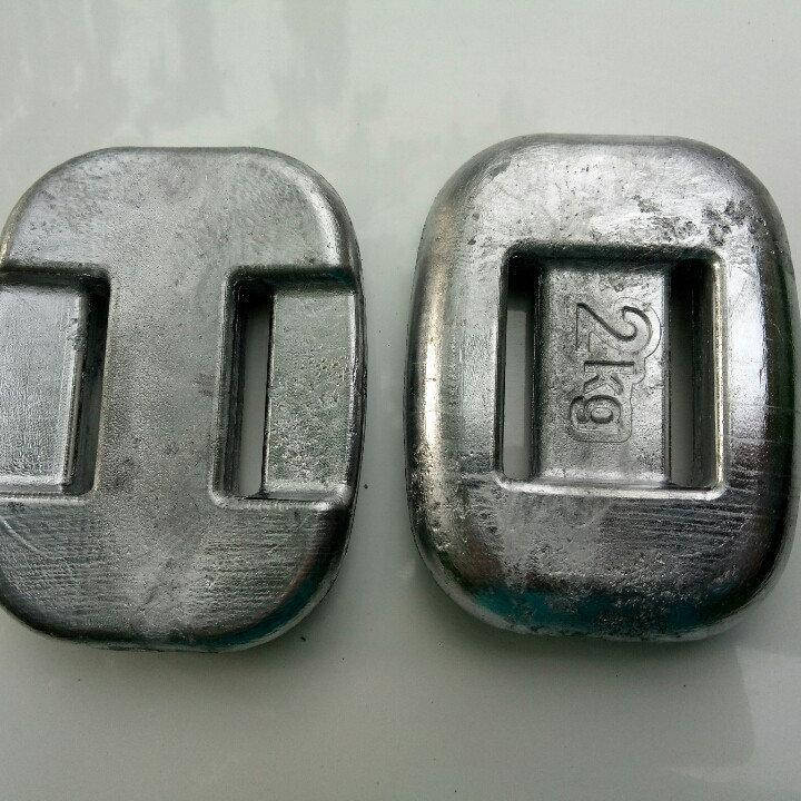 груз поясной для дайвинга 2кг. форма для грузов для подводной охоты. груза для подводной охоты. утяжелители свинцовые для дайвинга 3 кг. груза для подводной охоты.