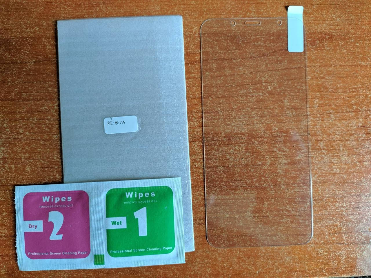 

Защитное стекло для Xiaomi Redmi 7A
