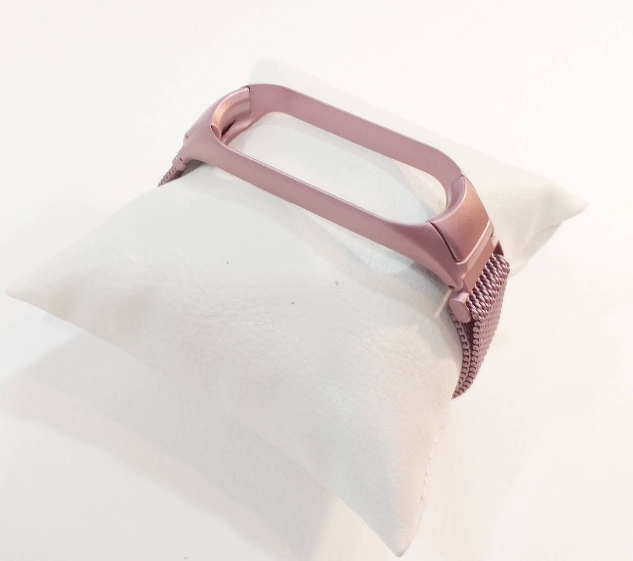 

Браслет-ремешок миланская петля на магните для Mi Band 5,6. Цвет розовый