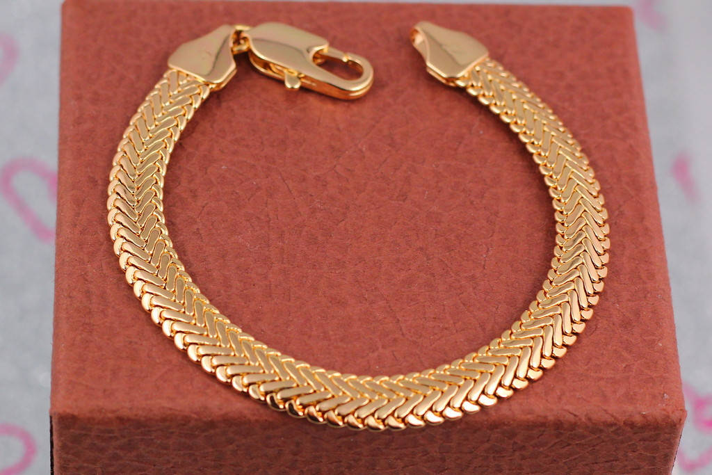 

Браслет Xuping Jewelry анаконда 19,5 см 8 мм золотистый