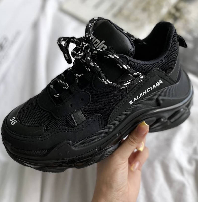 

Женские кроссовки Balenciaga Triple S Clear Sole весна-осень. Живое фото, Черный