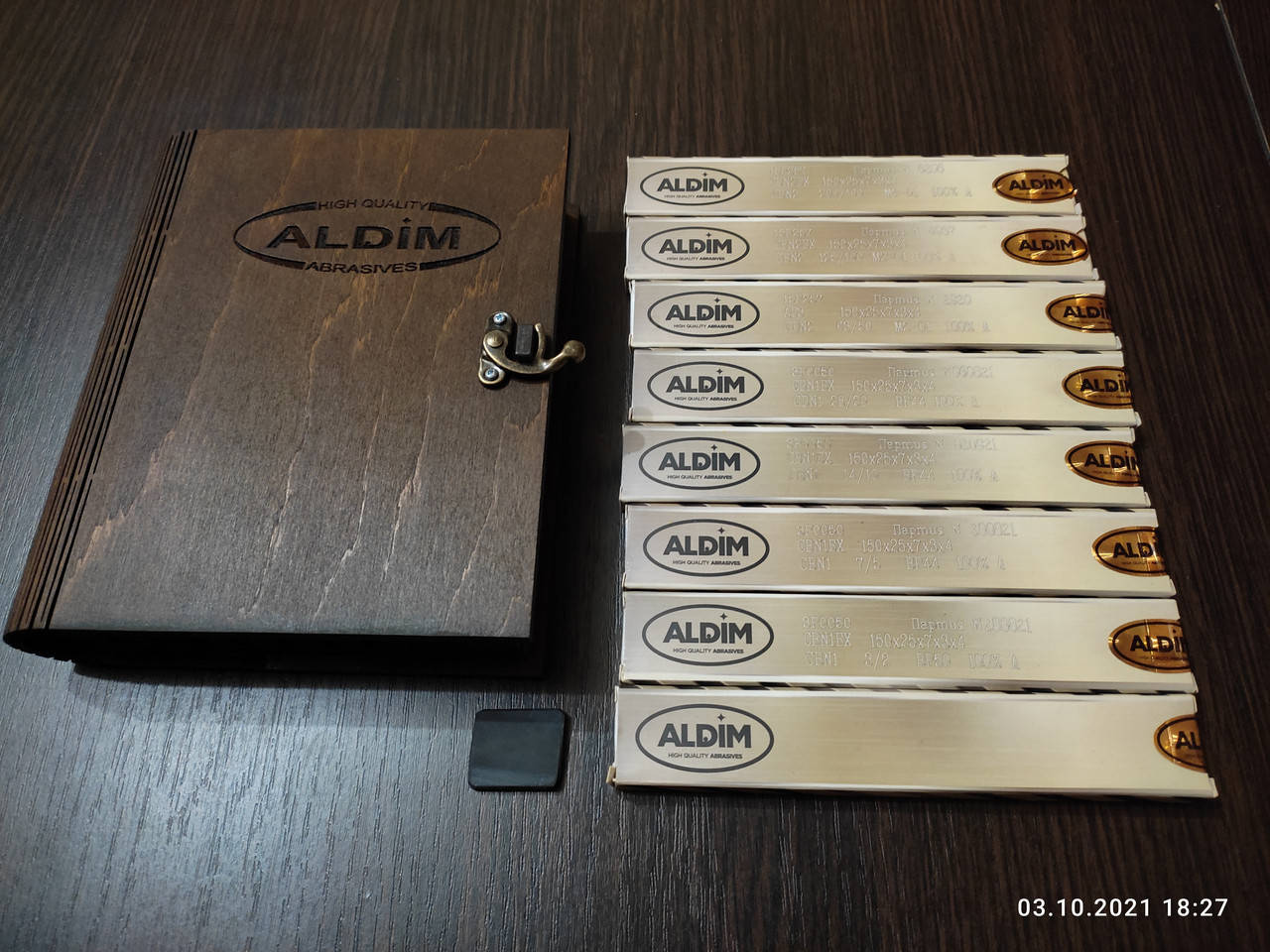 

Набор эльборовых брусков ALDIM из 8 шт - МО и МФФ 150х25х7х3 + коробка ALDIM.