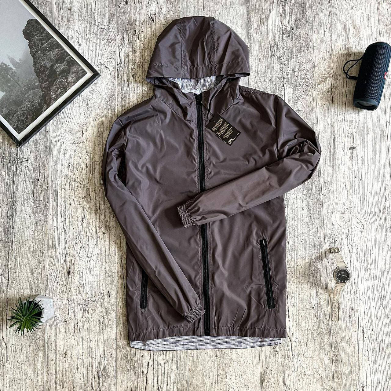 

Ветровка графит Мужские ветровки Вітровка графіт Чоловічі куртки Ador