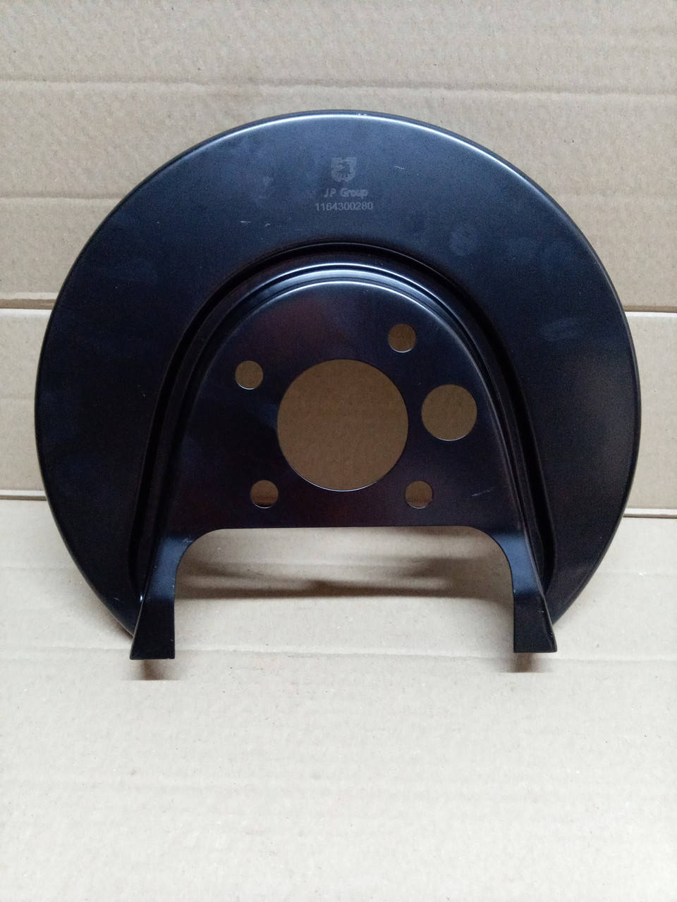 

Защита тормозного диска задняя правая Гольф 4, Октавия Тур, Бора 1