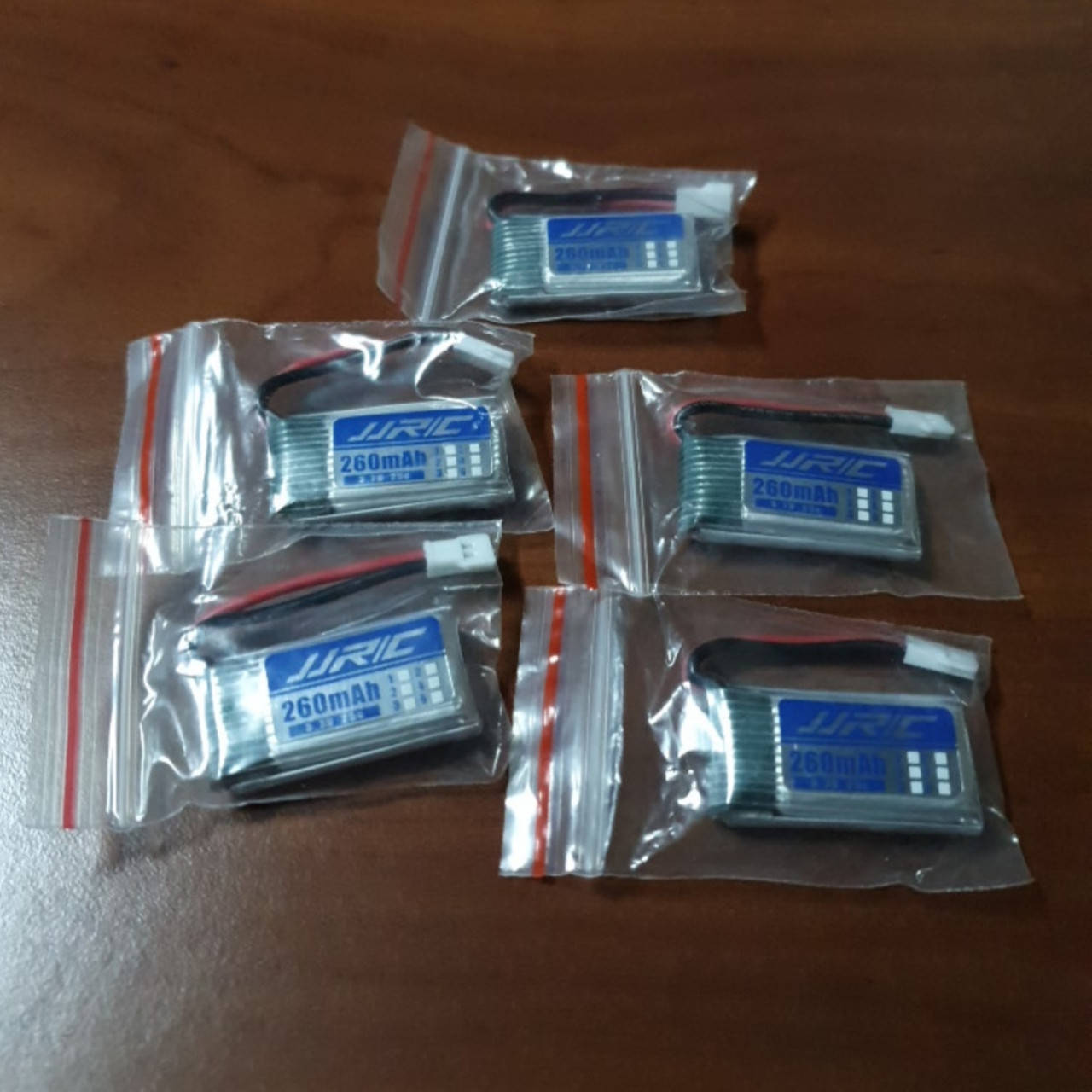 

Оригинальный аккумулятор JJRC H36 3,7 V 260mAh для дрона E010 E011 E012 E013