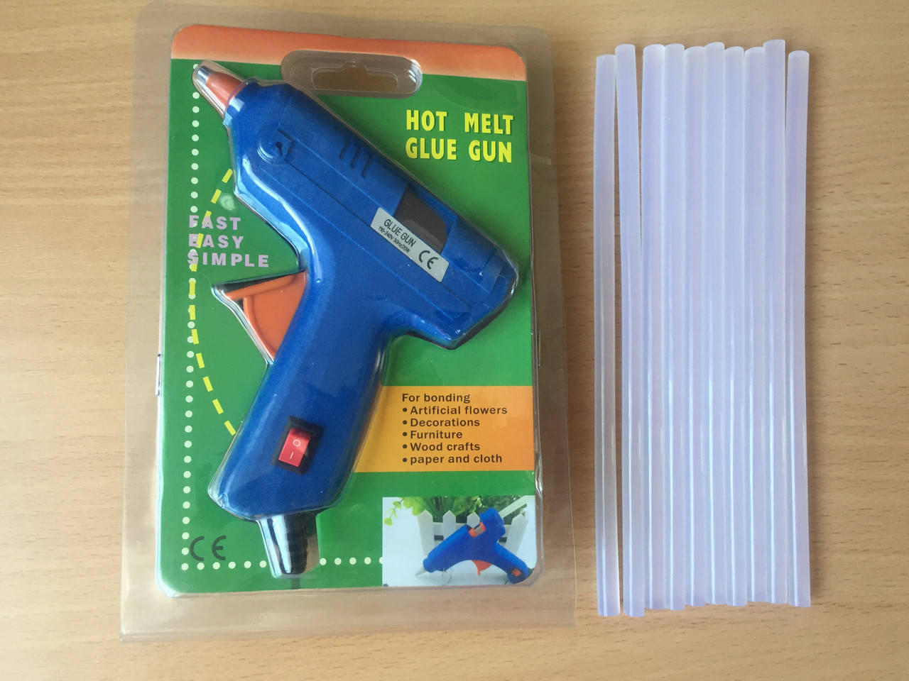 

Клеевой пистолет + 10 стержней 7,2 мм