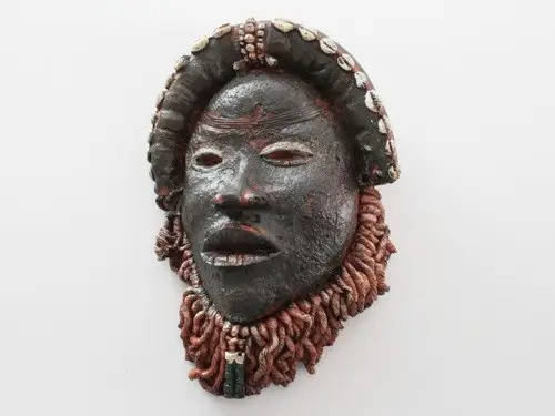 

Маска на стену деревянная Папуа Чимбу