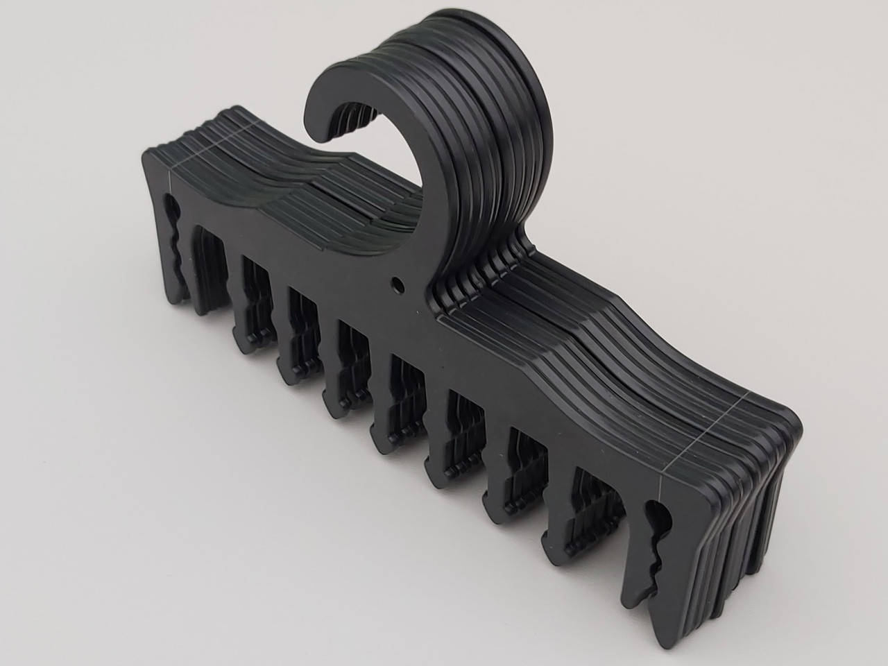 

Плечики длина 17,5 см, в упаковке 10 штук. WBR черного цвета, Черный