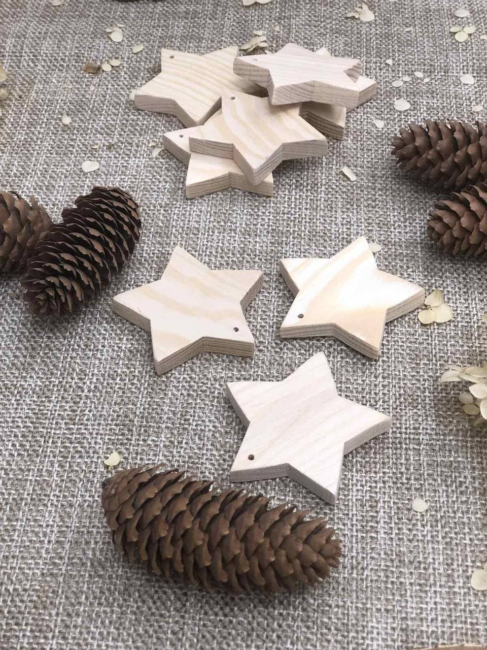 

Подвеска "Звезда" 7*7 см сосна 9 мм