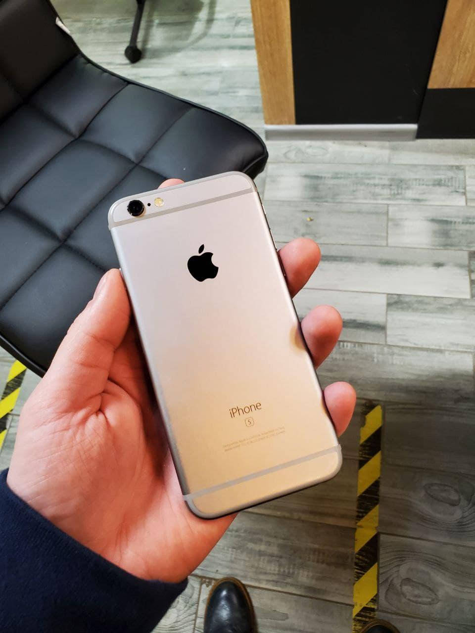 

Смартфон Apple iPhone 6s 32GB Space Gray Neverlock, Grey