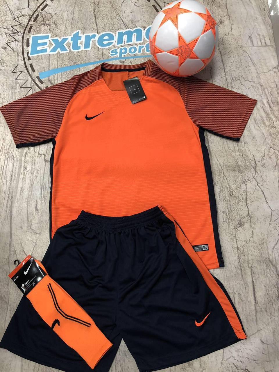 

Форма футбольная NIKE взрослая