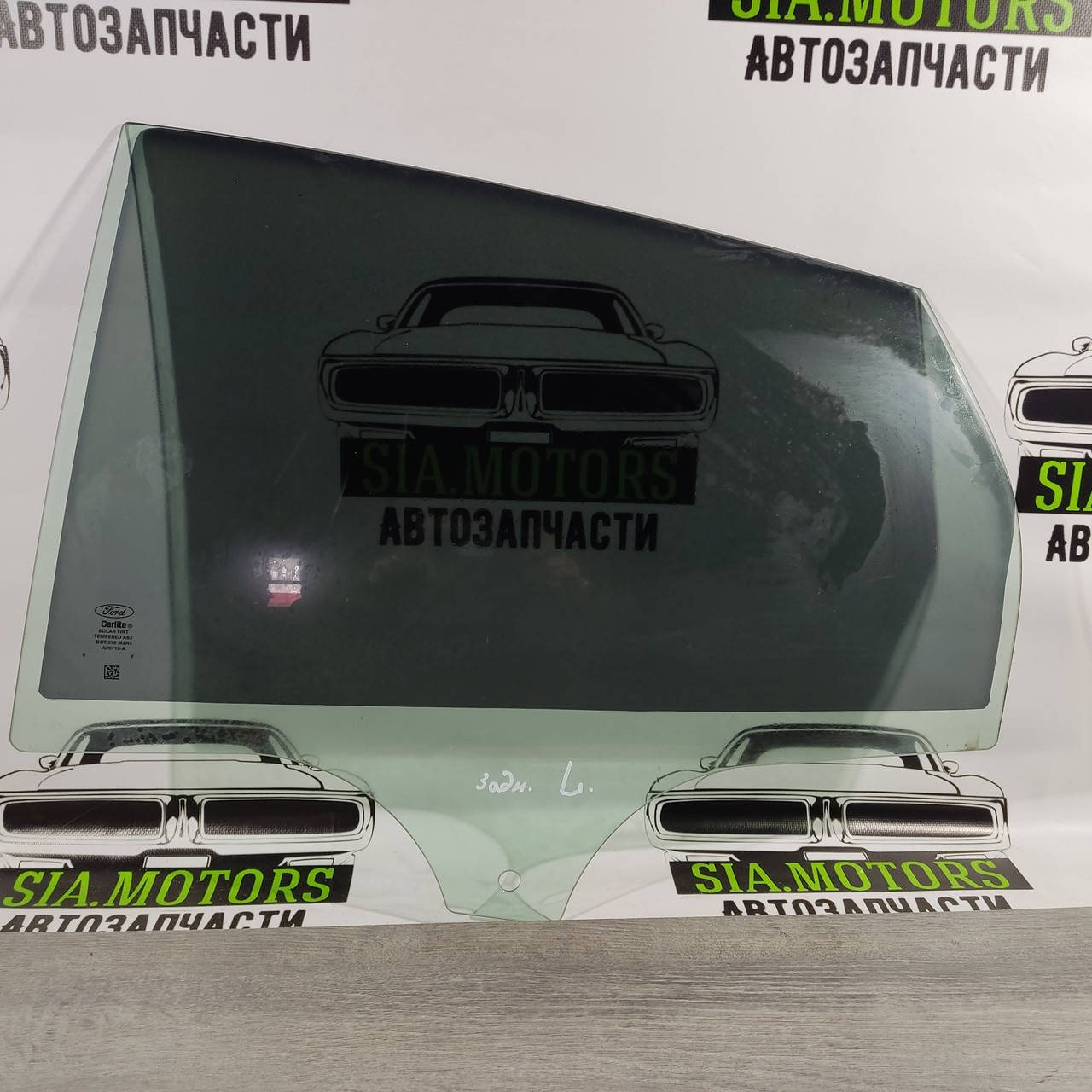 

Стекло двери заднее левое Ford Focus mk3 11-18 CP9Z-5825713-A
