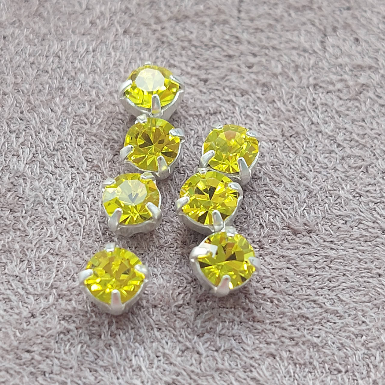 

Шатоны Preciosa Maxima в цапах, Citrine, цапы - серебро