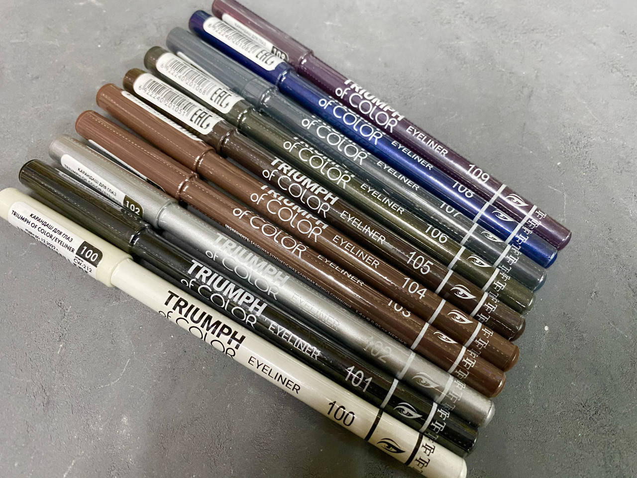

Карандаш для глаз TF TRIUMPH of COLOR СW212