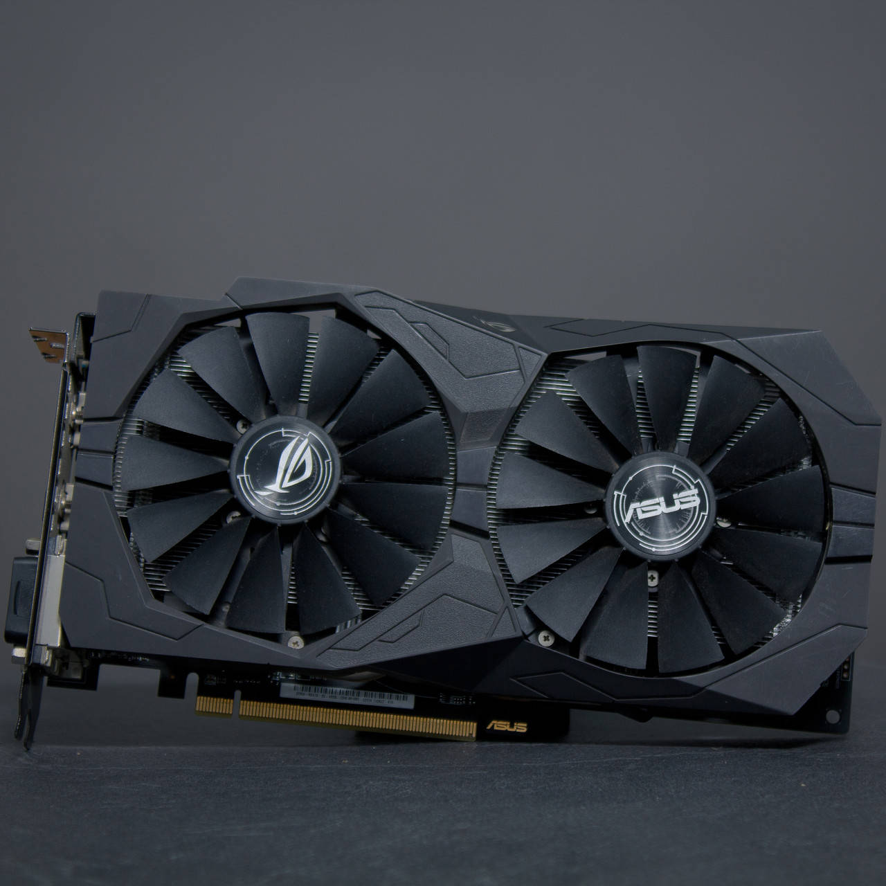 

Видеокарта RX 470 4GB Asus Rog Strix (ROG-STRIX-RX470-4G-GAMING) Б/У (Б1)