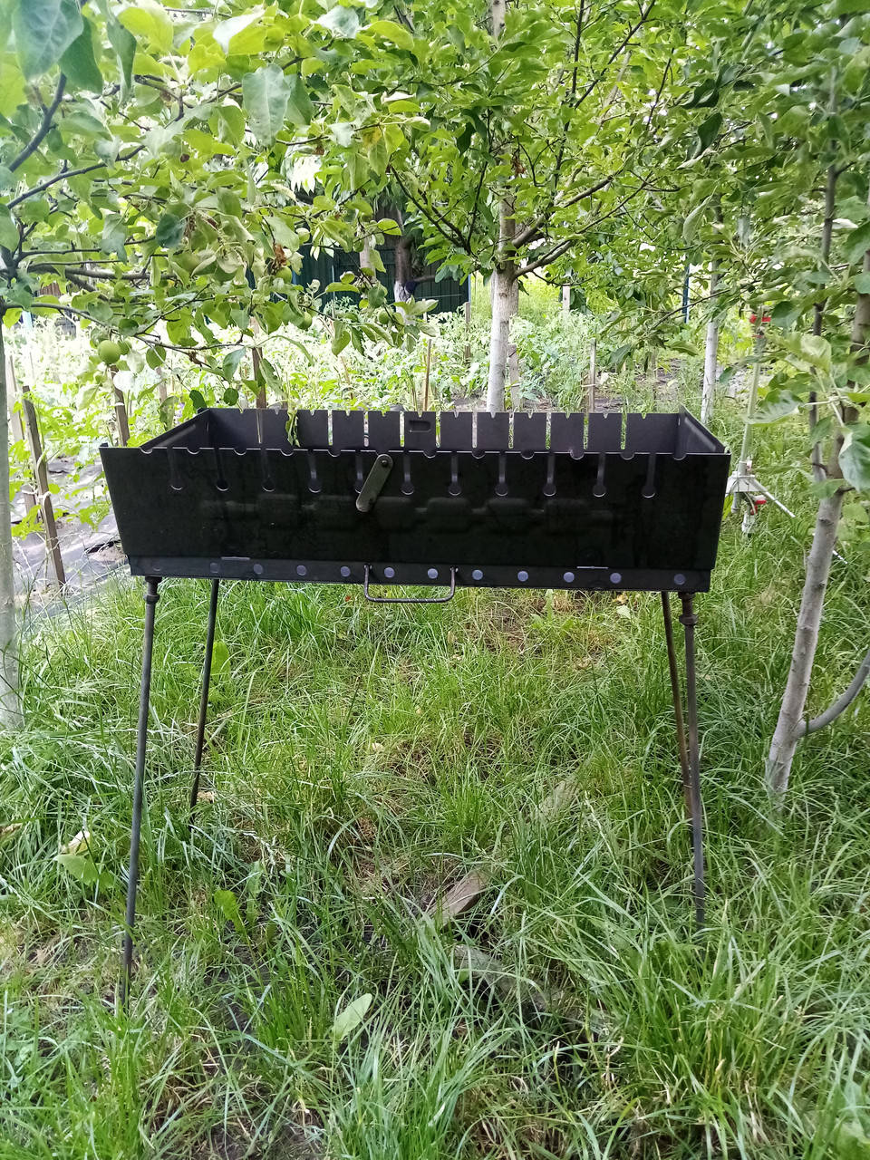 

Мангал чемодан "Шашлычок" на 12 шампуров