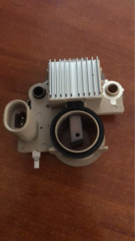 

Генератор - реле регулятор напряжения Матиз генератор (MANDO)( Корея)