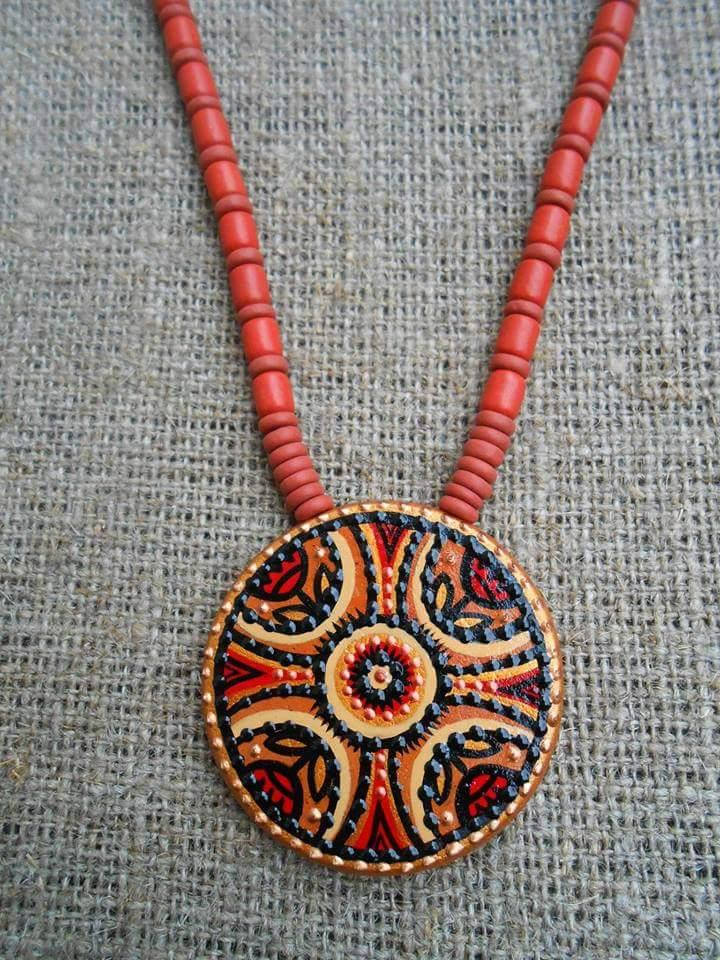 

Намисто ручної роботи з кераміки