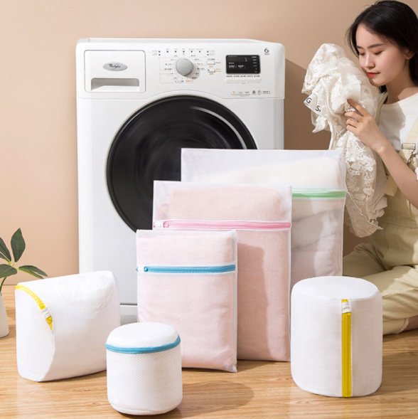 

Комплект мешочков для бережной стирки вещей 7 шт.