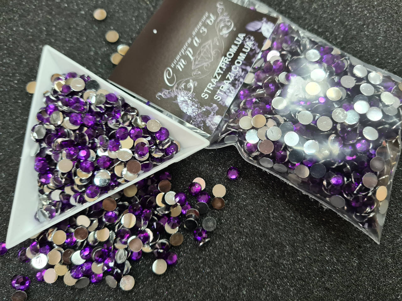 

Стразы акриловые ss20 (4.6-4.8 мм) Purple velvet 1400шт