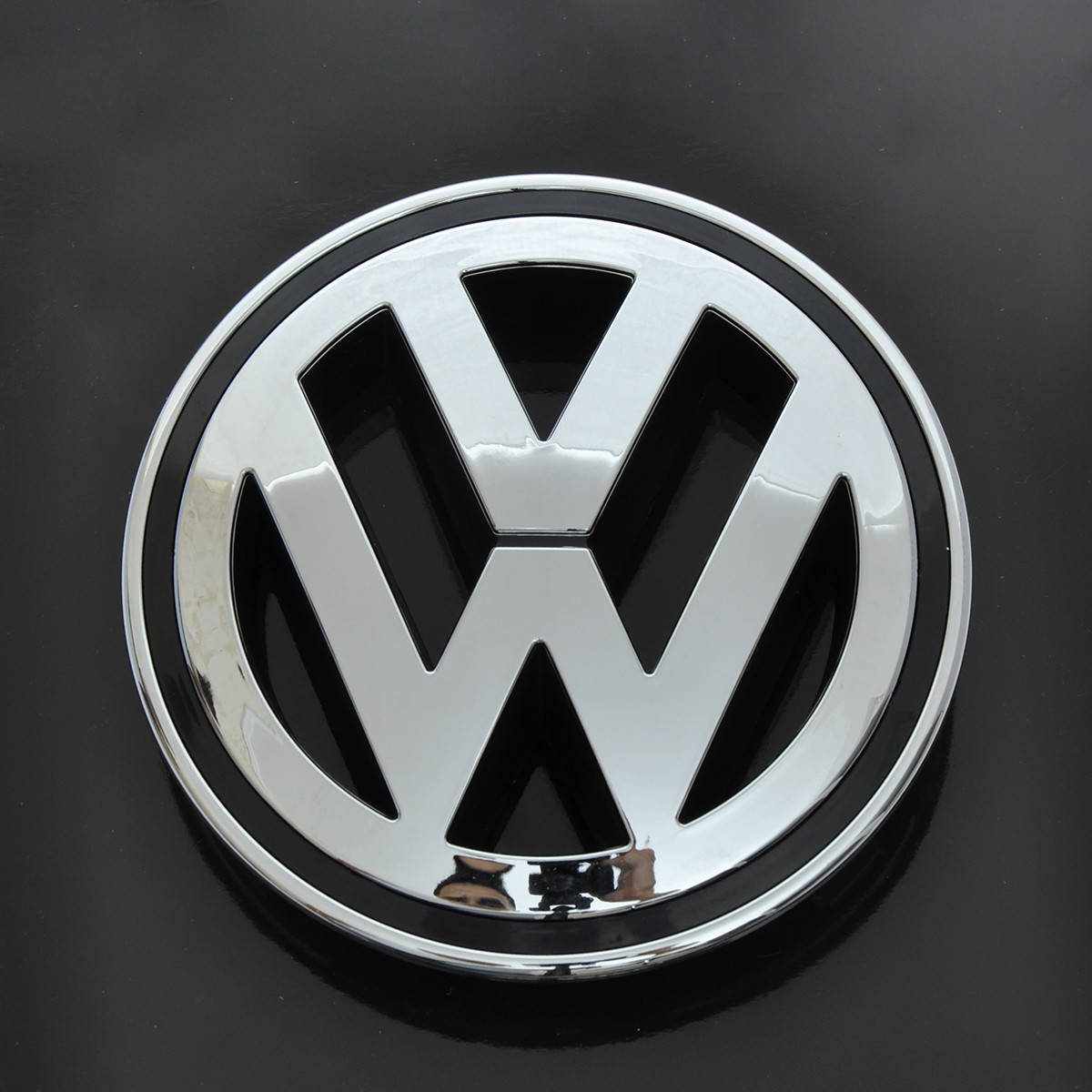 

Эмблема "WV" 150мм\Passat B6/Jetta 06-11/Tiguan 08-11 перед (3C0853600A MQH)
