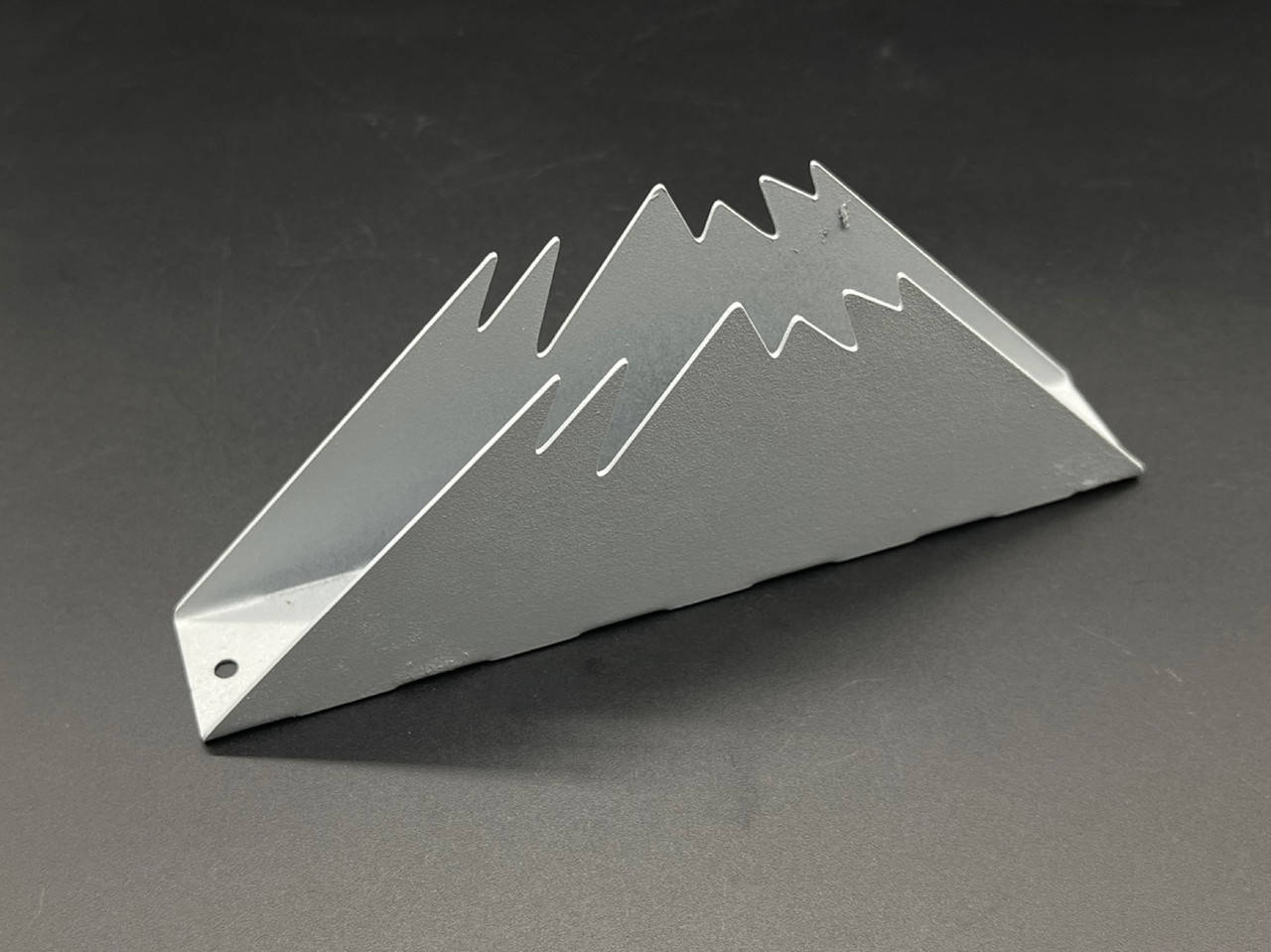 

Салфетница из металла. Цвет серебристый. 7х17см