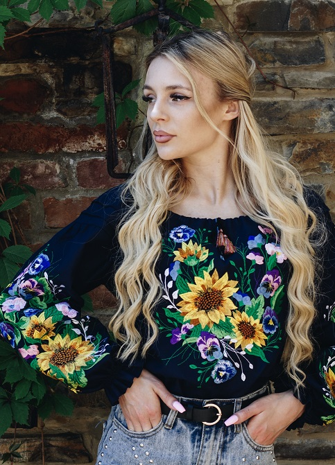 

Вышиванка женская на домотканом полотне "Соняхи Поділля" S-2XL, Белый