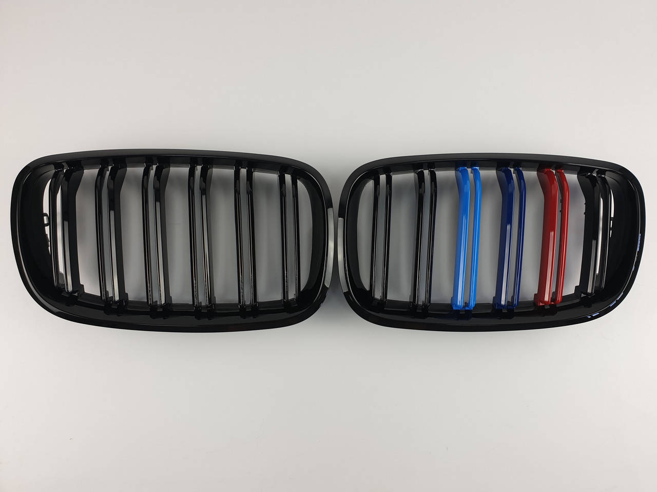 

Ноздри на BMW X5 E70 2007-2013 год M-color ( Двойные M-Look )