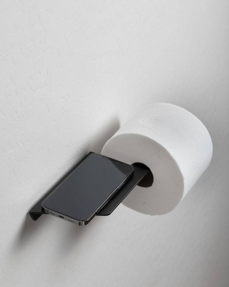 

Держатель туалетной бумаги с полочкой металлический