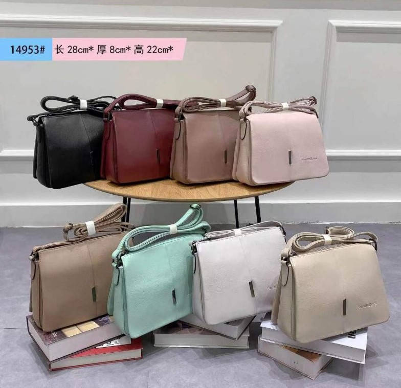 

Сумочка женская кросс-боди стильная с клапаном и длинным ремешком 28*22 см в разных цветах Liza, Разные цвета