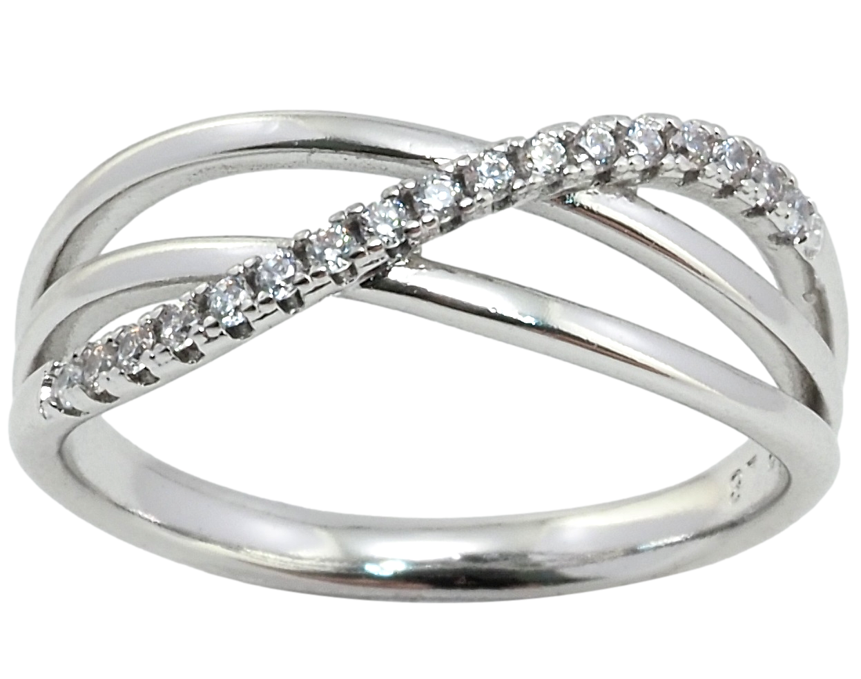 

Кольцо Xuping Родий "Изящность линий с цирконием" р.16,17,18,18.5,19.5,20.5