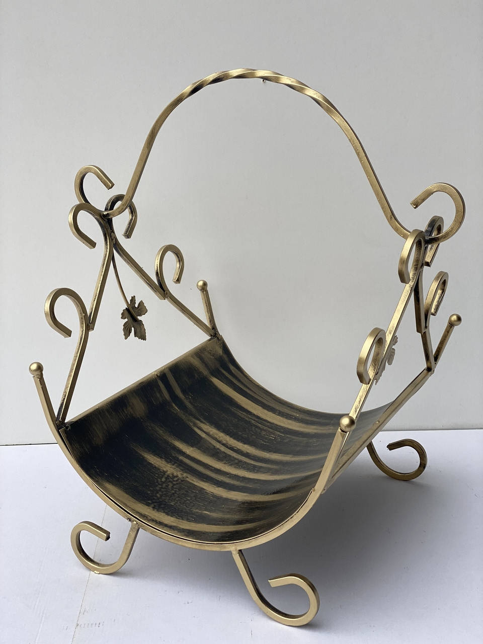 

Корзина для дров малая(дровница) Золото(55*36*46 см), Золотистый