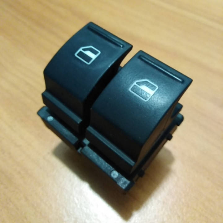 

Кнопки стеклоподъемников Volkswagen Passat B6, Пассат Б6. 1K3959857A.