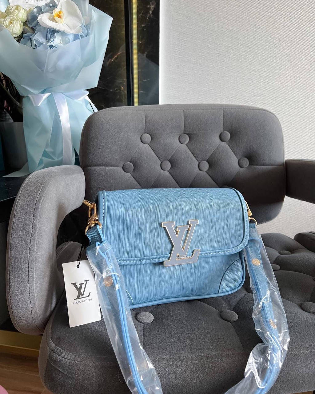 

Женская сумка LV Buci