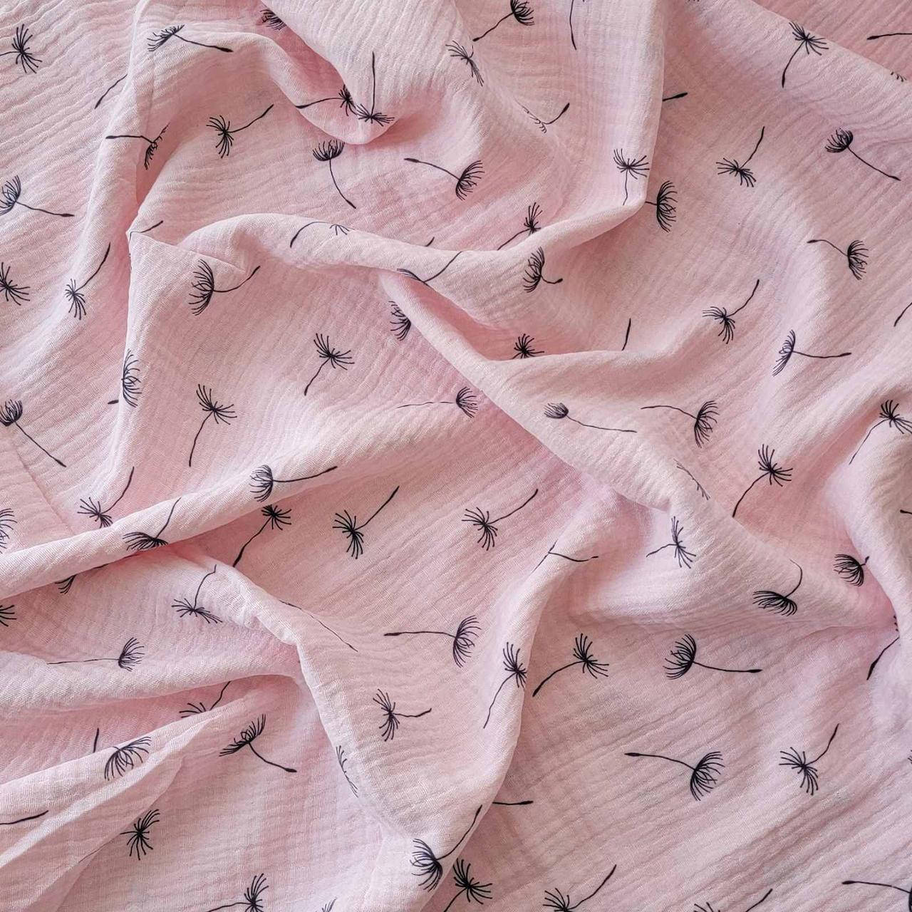 

Муслин Одуванчики на пудре светло-розовой 2х слойный