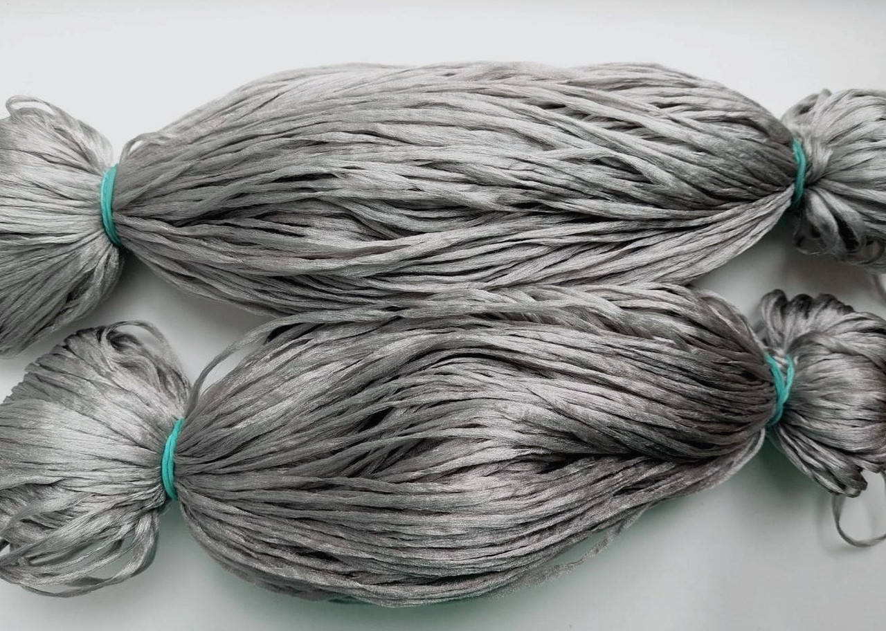 

Пряжа Дарничанка. Цвет светло-серый