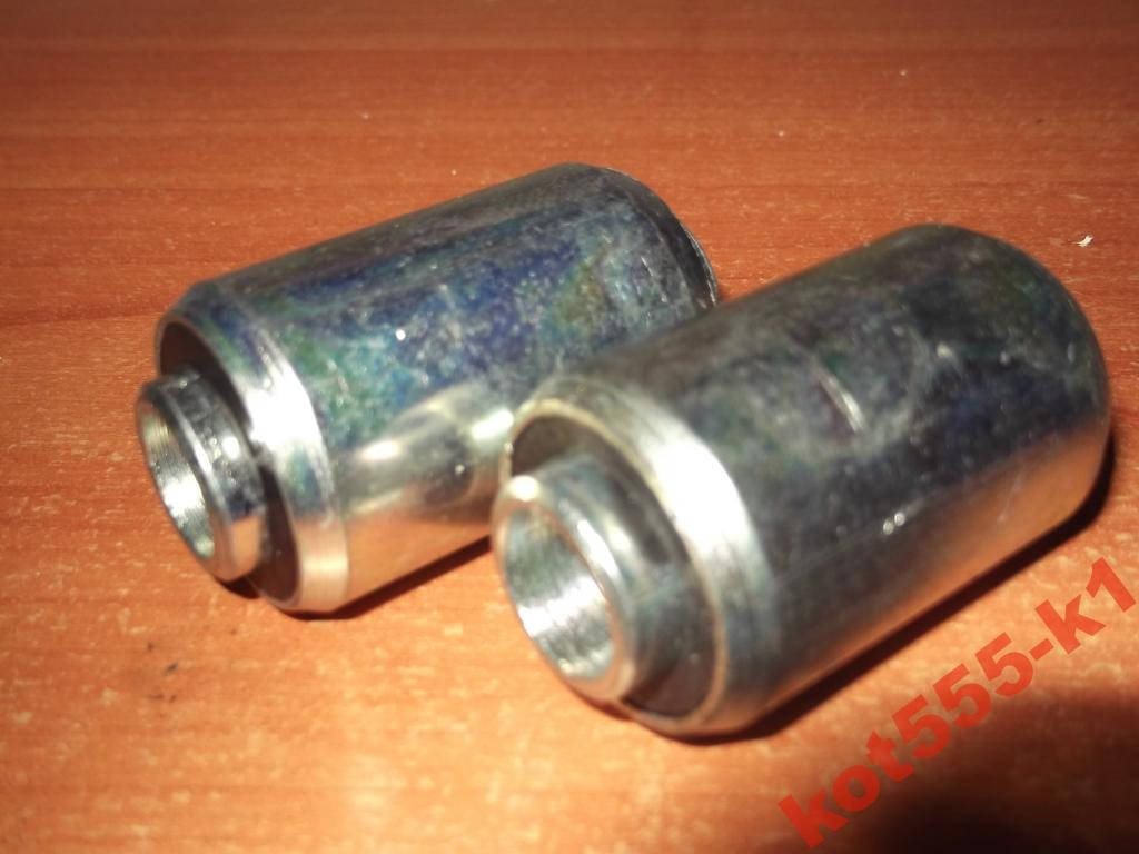 

сайлентблоки маятника минск 2шт