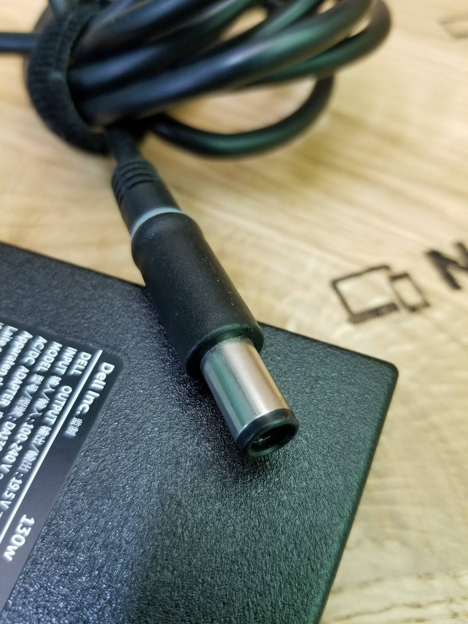 

Блок питания для ноутбука DELL 130W 19.5V 6.7A 7.4x5.0mm (DA130PE1-00) ОРИГИНАЛ